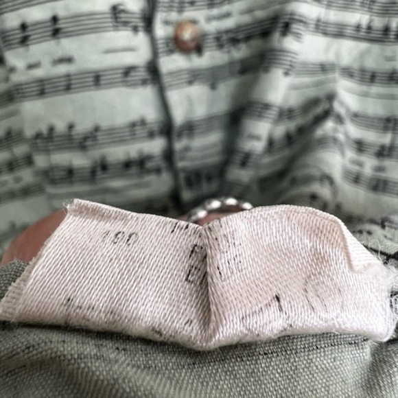 Beatles HELP Lyrics Valentino OLIVER Music Notes Button Down Shirt - Picture 14 of 14